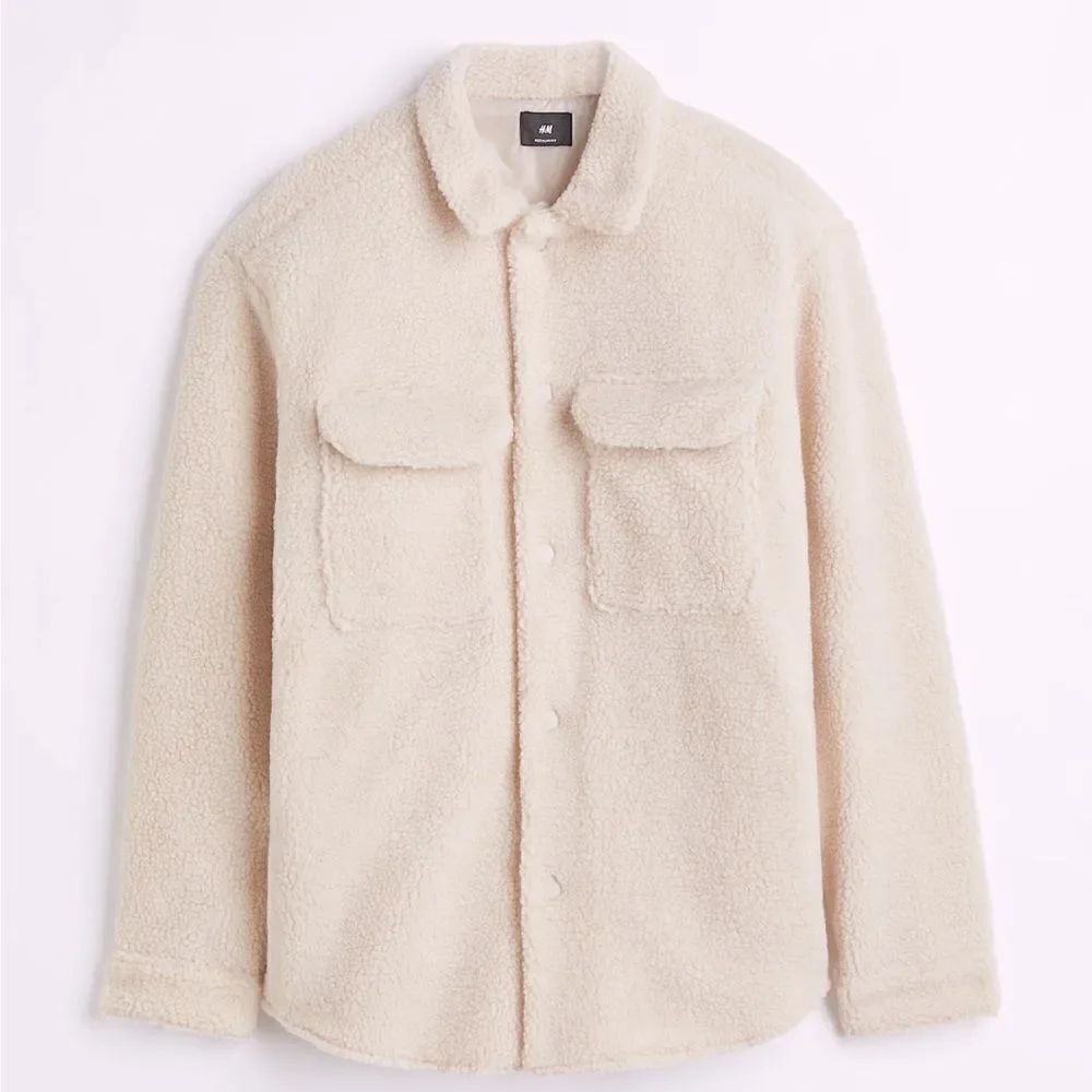 H&M RELAXED FIT FAUX SHEARLING OVERSHIRT